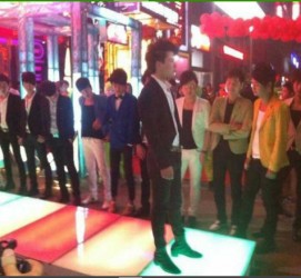 广元深圳夜总会伴游模特雇用(深圳KTV模特雇用)