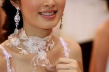 广元人妖皇后(中国富豪娶人妖皇后)