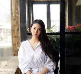 广元女友兼职模特的小说(女友兼职模特的小说保举)