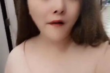 广元美院系花兼职死商务模特(美院系花兼职商务模特第2部一边看球一边玩)