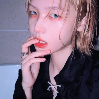 广元伴游女生樱花漫舞的资料